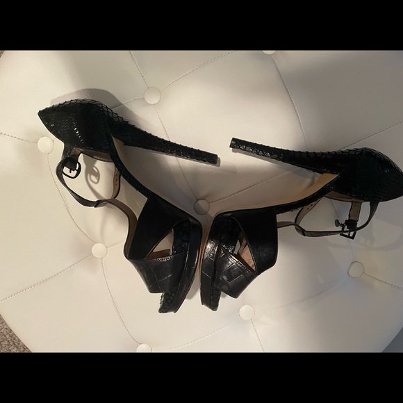 Michael Kors leather and cowhide stunning high heels - Picture 8 of 8
